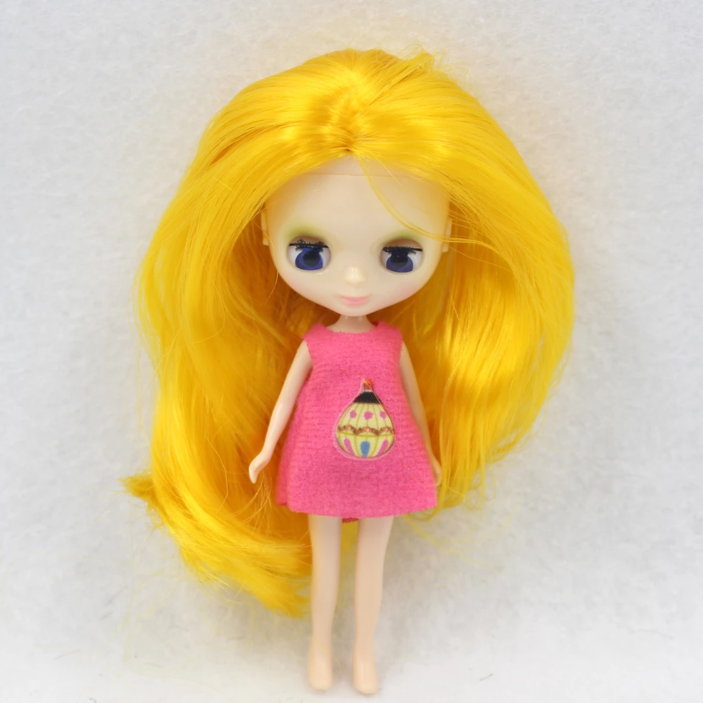 Mini Blythe Doll 4