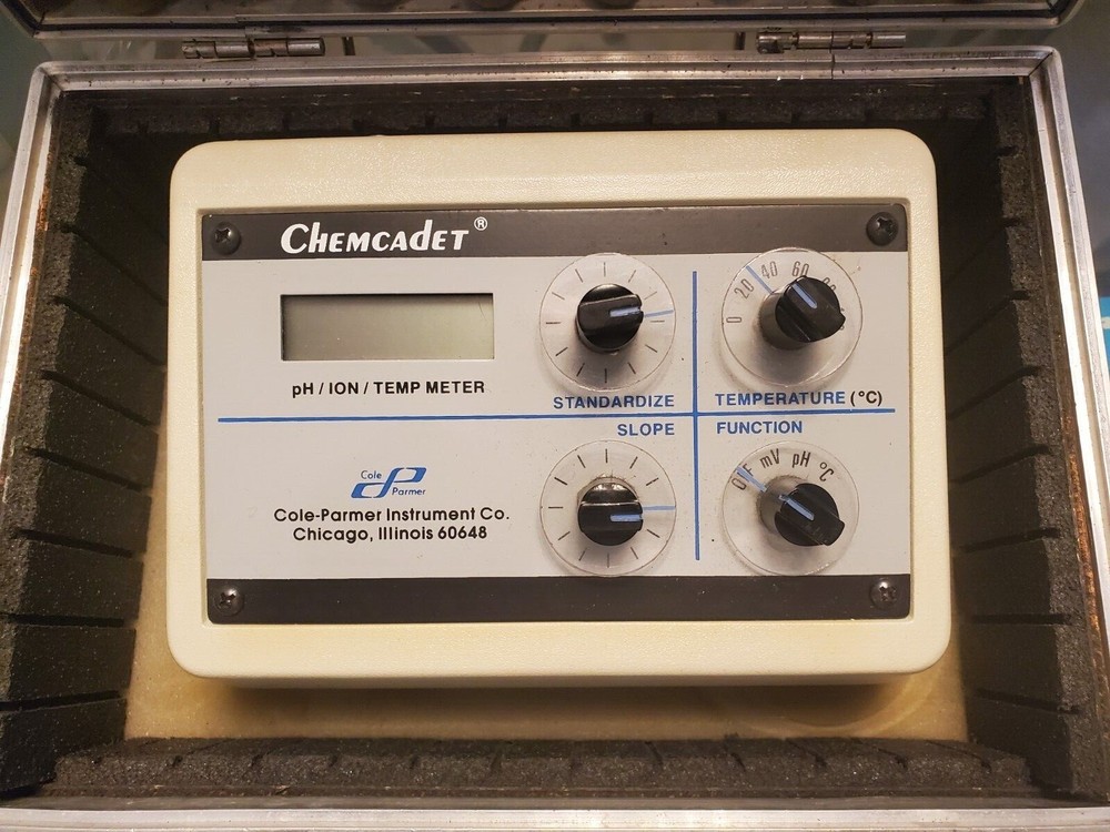 COLE-PARMER INSTRUMENT CO, CHEMCADET pH ION TEMP METER LIMITED TESTING NICE CASE