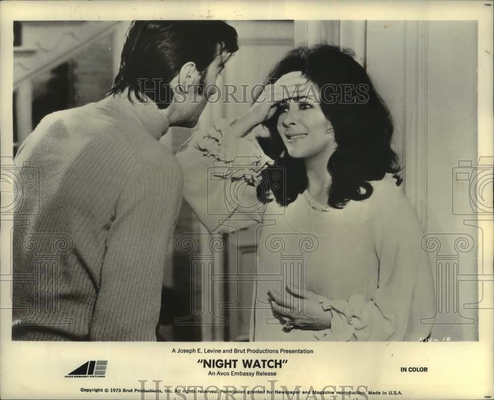 1973 Press Photo Elizabeth Taylor and Co-Star in a Scene From 