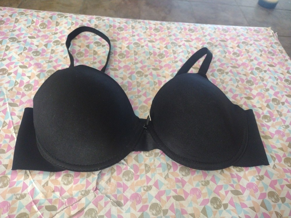 Women's Bra Black Just Be Brand Size 38D Underwire NWOT!