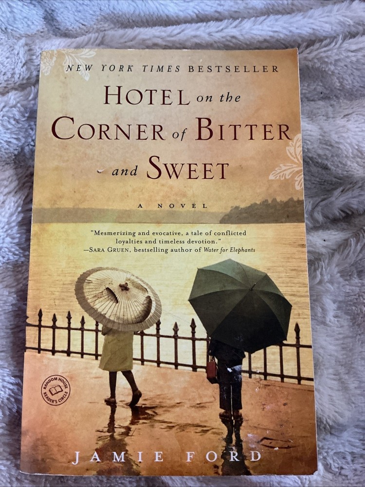 Hotel on the Corner of Bitter and Sweet by Jamie Ford (2009, Trade Paperback)