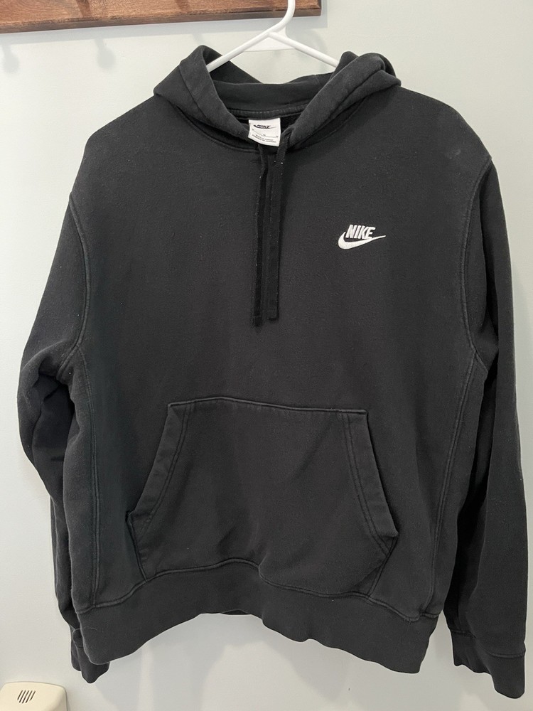 Nike Classic Hoodie Size Medium White Swoosh Long Sleeve Pullover Sweatshirt
