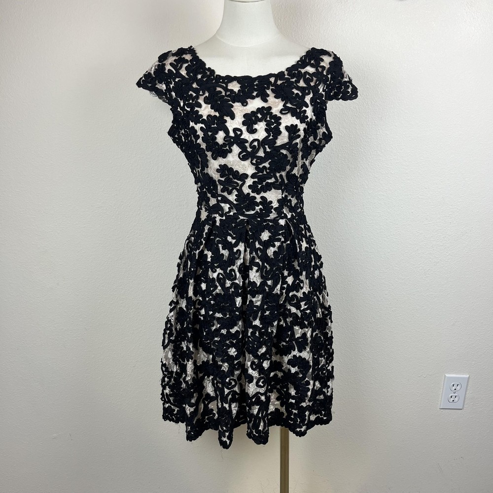 Yoana Baraschi Dress Women 4P Petite Black Lace Floral Sheer Party Cocktail READ