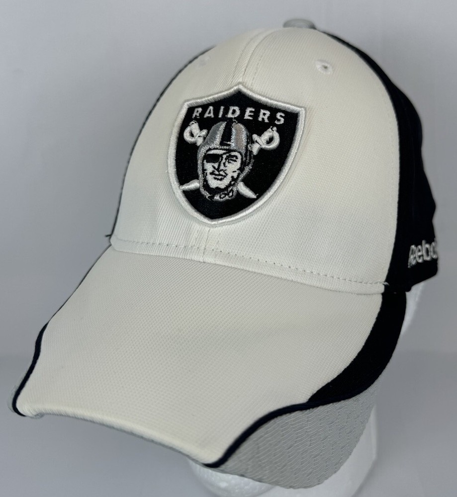 Vintage Y2K Reebok Oakland Raiders 3-Tone Fitted Hat Size S/Med Great Condition