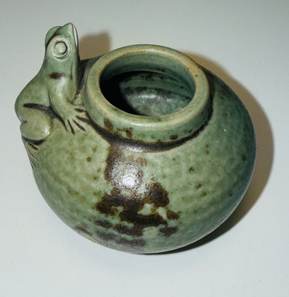 Vintage Miniature Pottery Pot With Frog Accent. Mossy Sage Green Glaze 2”