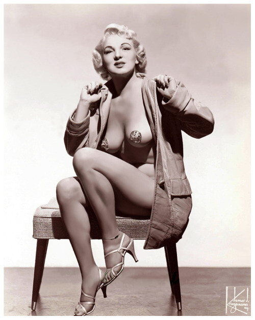 Betty LaMarr Topless Sexy Pose Black And White 8x10 Picture Celebrity Print