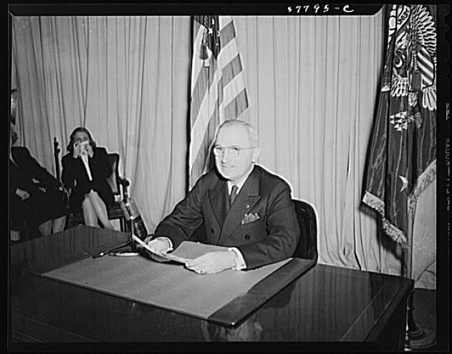 Photo:Harry S Truman Washington DC 1940s Desk Speech Flags