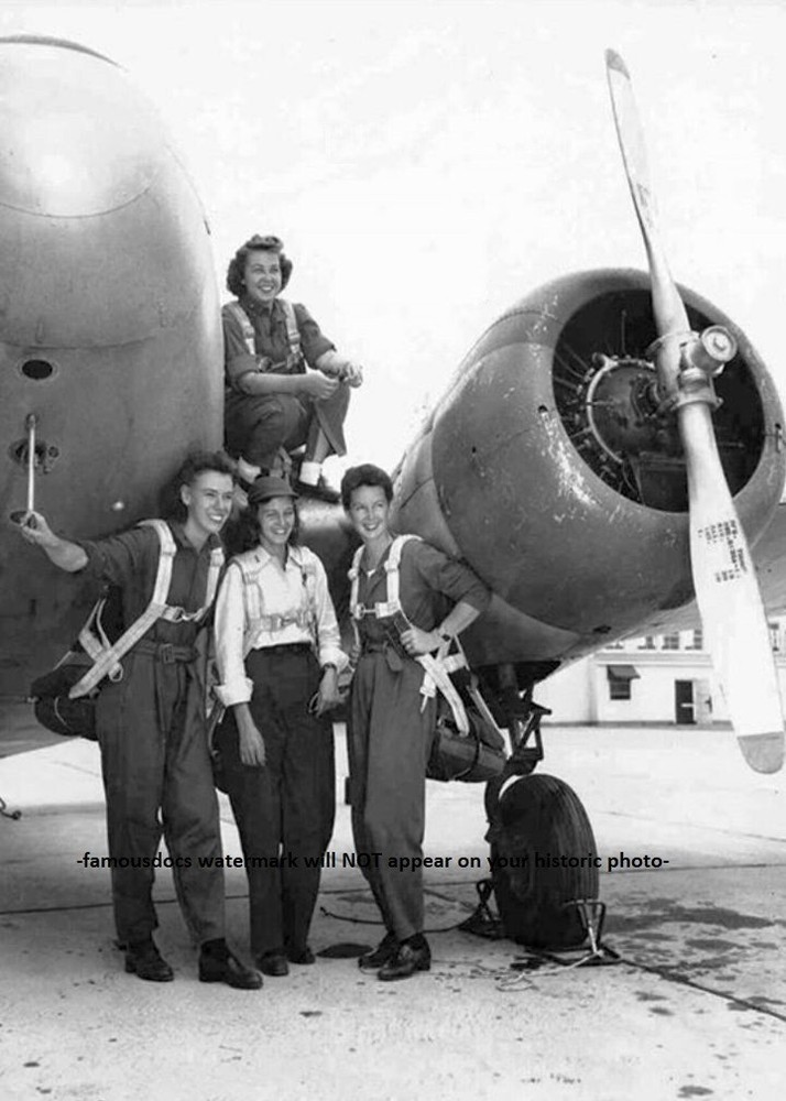 WASP Pilots PHOTO Women Army Air Force US Army Air Corp World War 2 1944