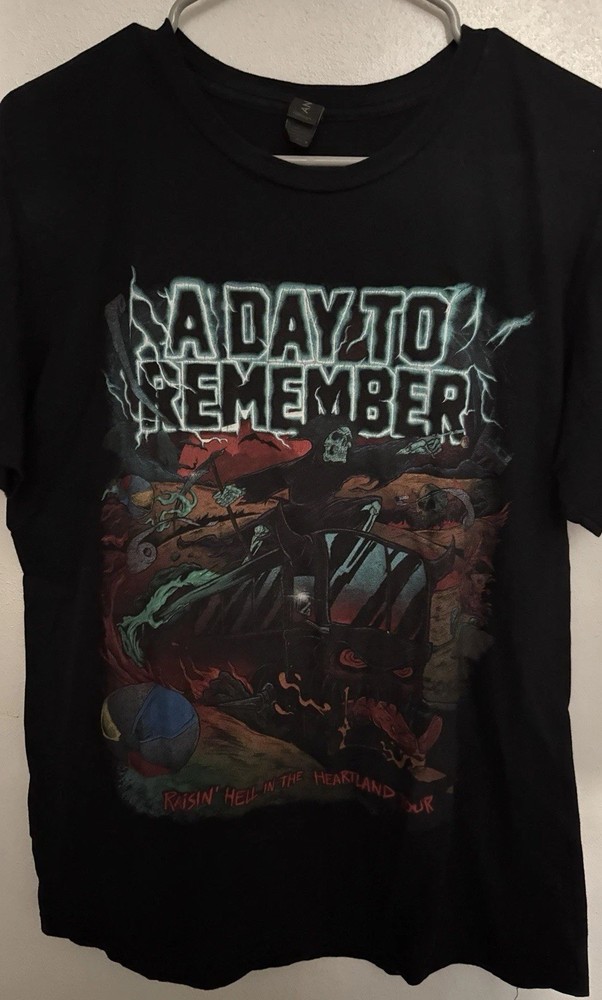A Day to Remember Raisin' Hell In The Heartland Tour T Shirt Mens Medium Black