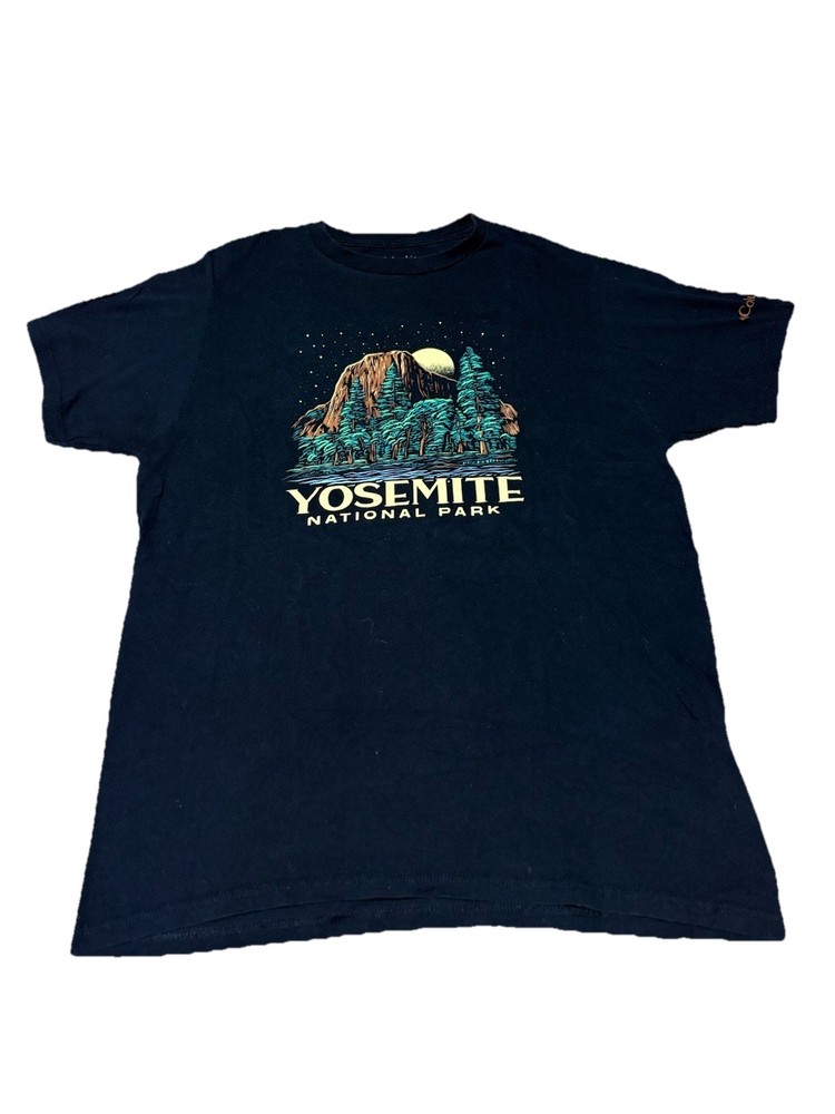 Columbia Yosemite National Park Black Short Sleeve T-Shirt Men’s Size Medium