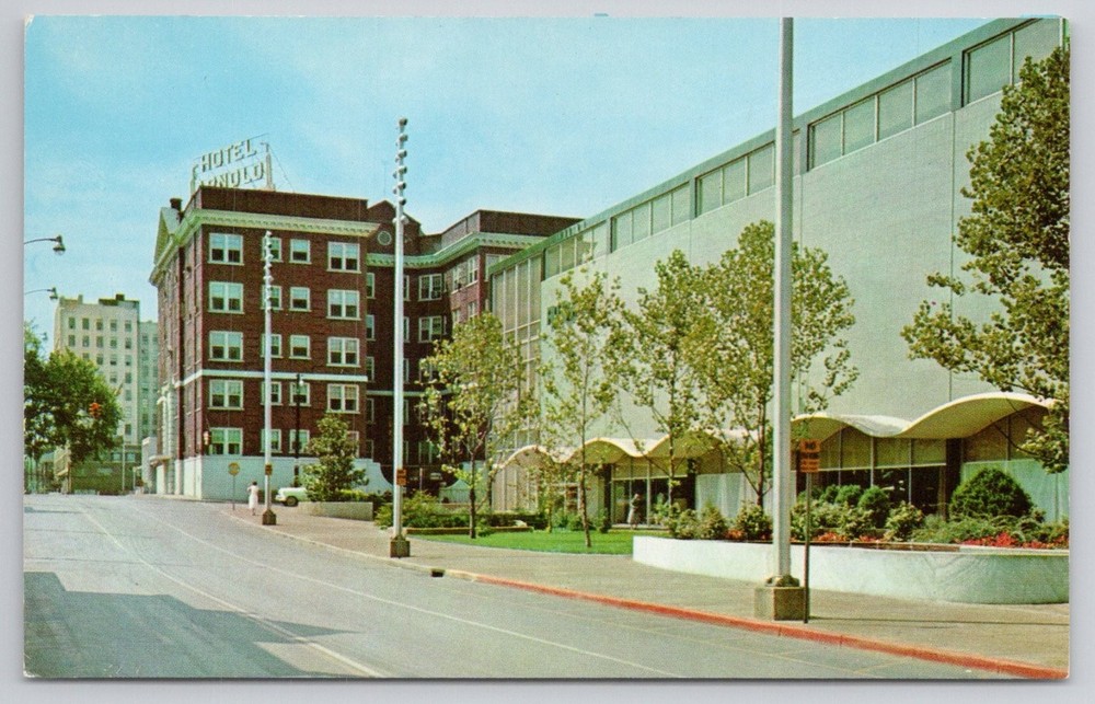 Rich's Dept Store Hotel Arnold Knoxville TN Vintage Curteichcolor Postcard