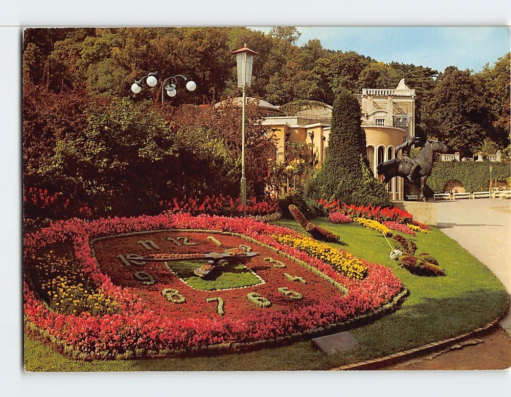 Postcard Blumenuhr Kurpark Baden bei Wien Austria