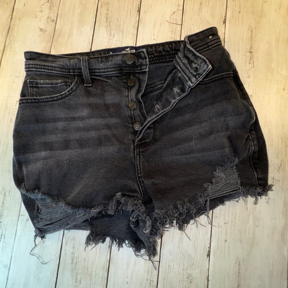 Hollister Curvy Ultra High Rise Mom Shorts 3