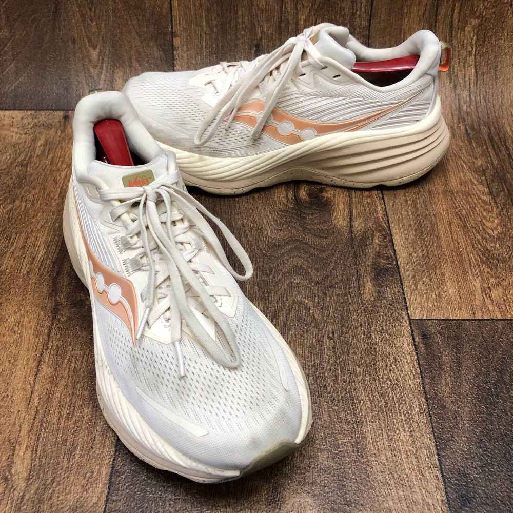 Saucony Women's Hurricane 24 S10934-246 Peach Running Shoes Sneakers Size 9.5