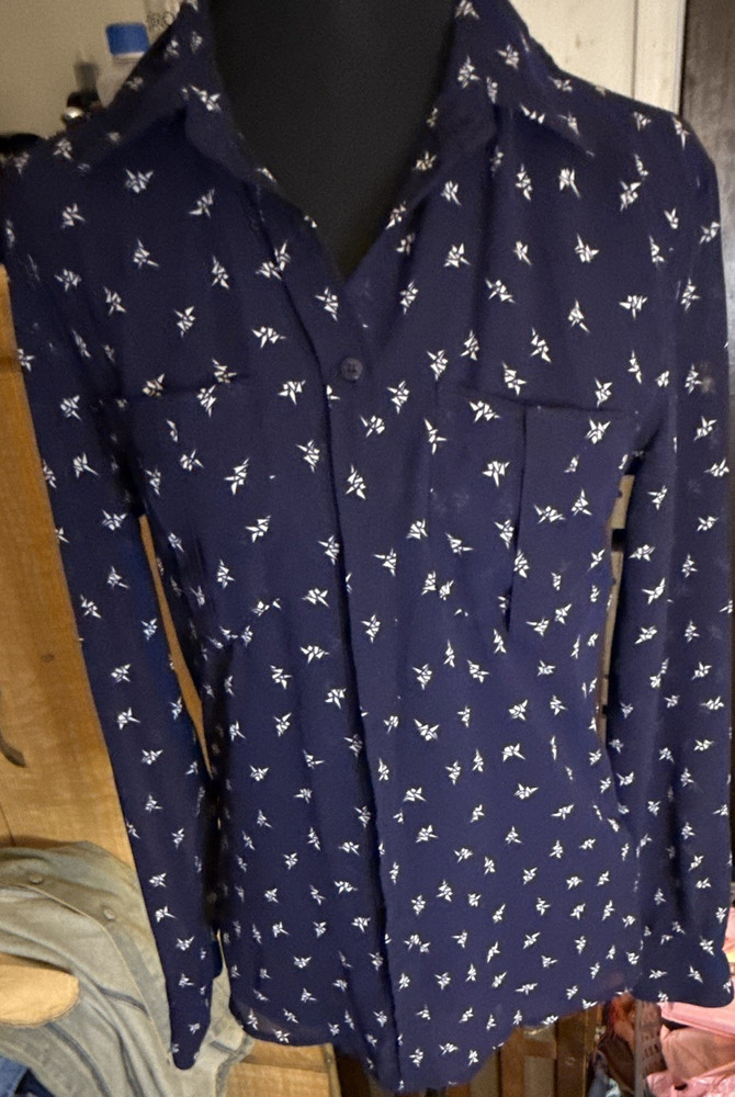 GUESS Blue/White Geometric Print Collared Button-Up Long Sleeve Women's XS