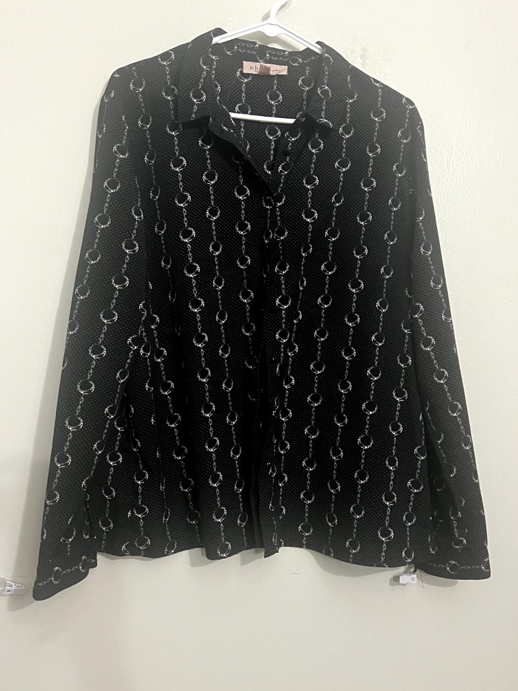 Philosophy top. Womens XL. Republic Clothing. Women's button up long sleeve.