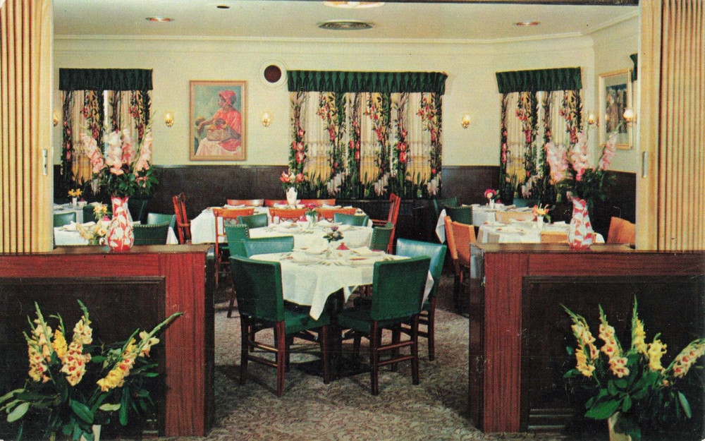 Gus Genetti Restaurant Hotel & Motel - Hazleton Pennsylvania PA - Postcard