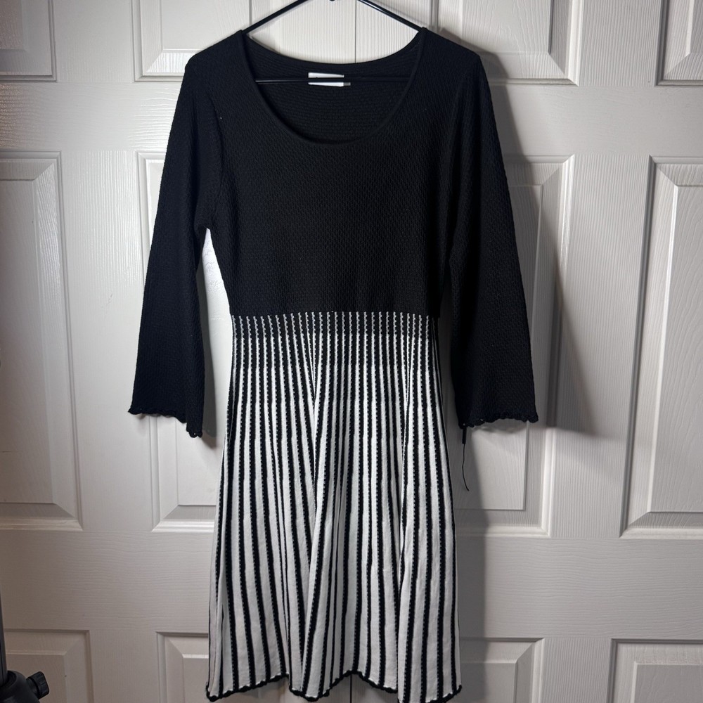NWOT Calvin Klein Sweater Dress Size Medium Womens Long  Sleeve Fit Flare