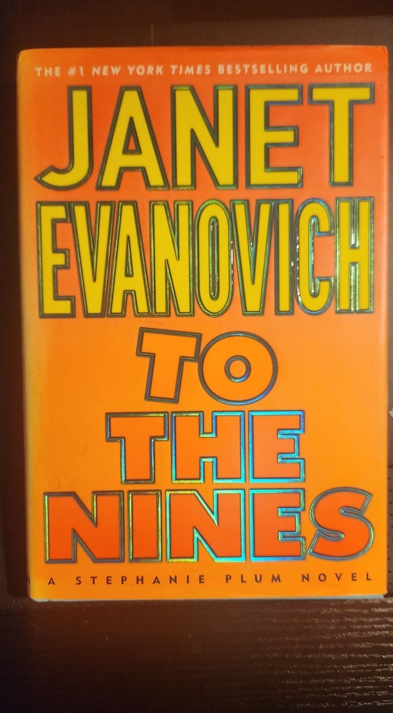 To the Nines by Janet Evanovich (2003, Hardcover)