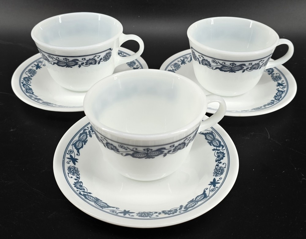 Set of 3 Vtg Corelle Pyrex Old Town Blue Onion 3 Cups & 3 Saucers Corning Ware