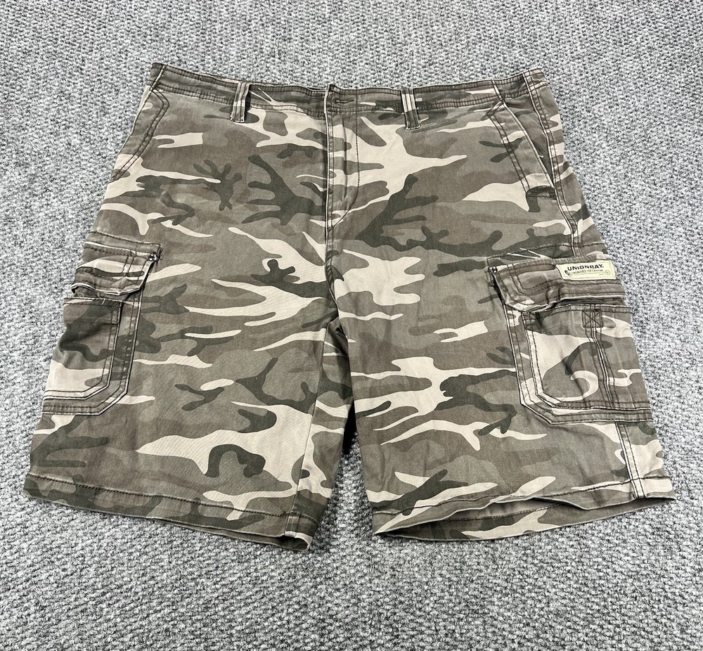 Vintage Union Bay Cargo Shorts 42 Green Camo Military Army Grunge Y2K Baggy 90s