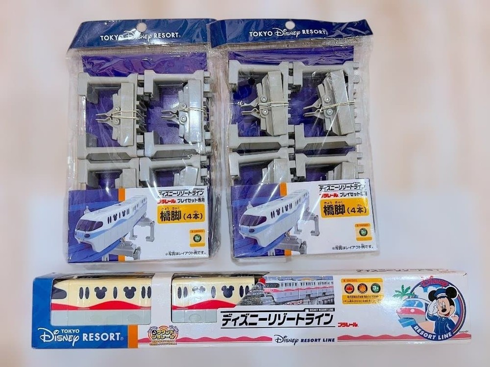 Plarail Disney Resort Line Pink Car Pier 4 Pack x 2 Set #0060ea