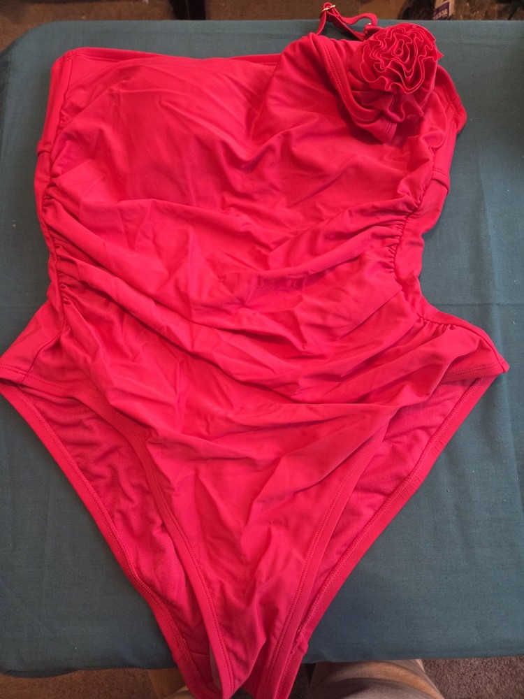 New Shade & Shore Women's One Pce Swim Suit. Bright Pink. XL -16. NWT.   #304