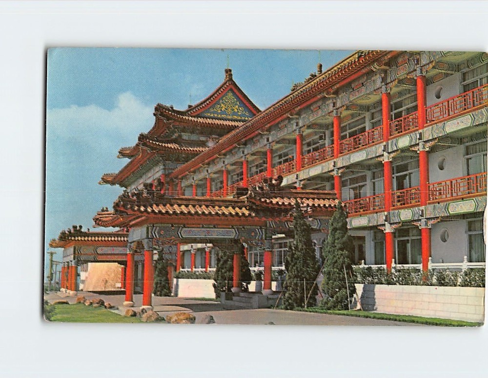 Postcard The three story Chi Lin Pavilion of the Grand Hotel Taipei Taiwan