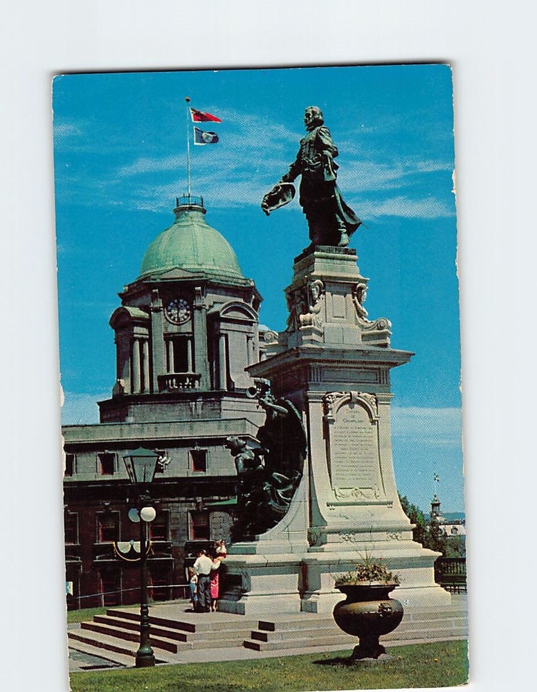 Postcard Champlain Monument on the Dufferin Terrace Quebec Canada