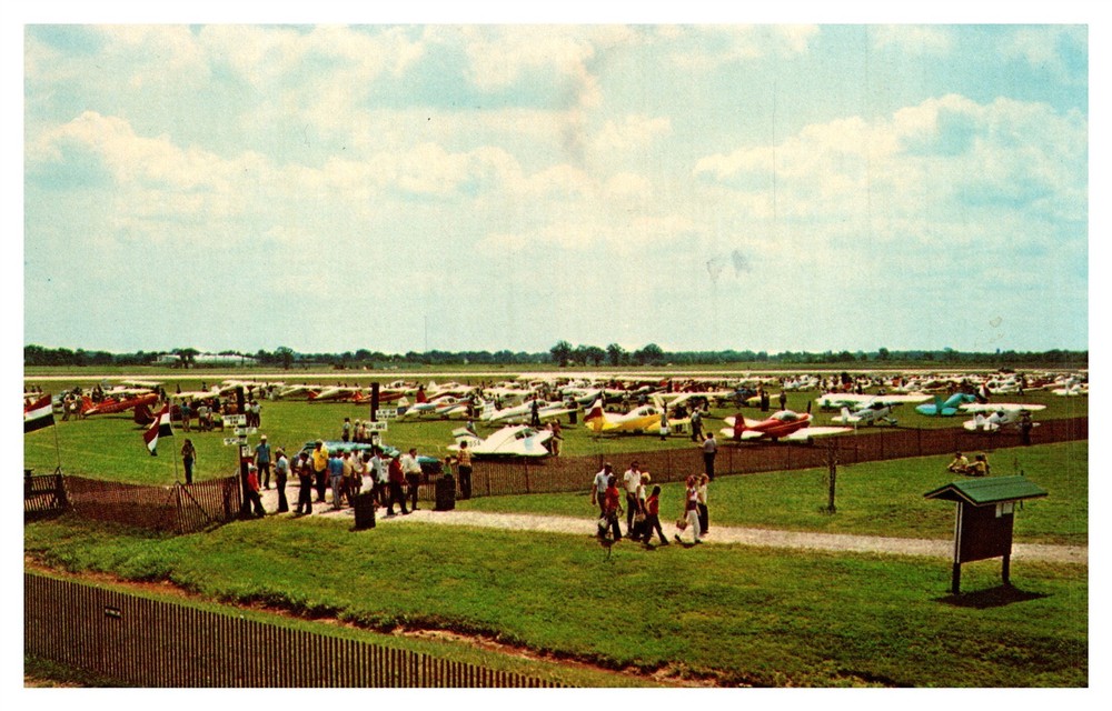 Experimental Aircraft Assoc Flight Line Wittman Field Oshkosh WI Postcard AF6
