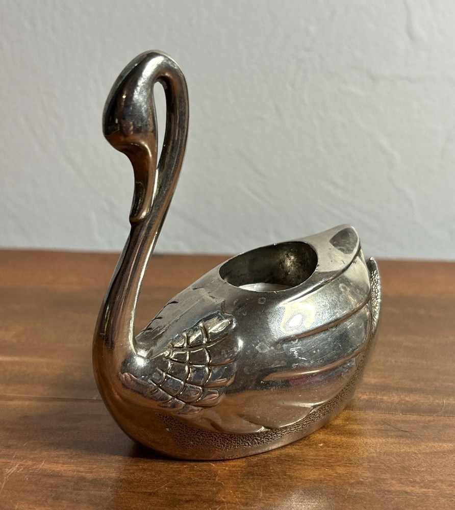 Silver Metallic Swan Candle Holder