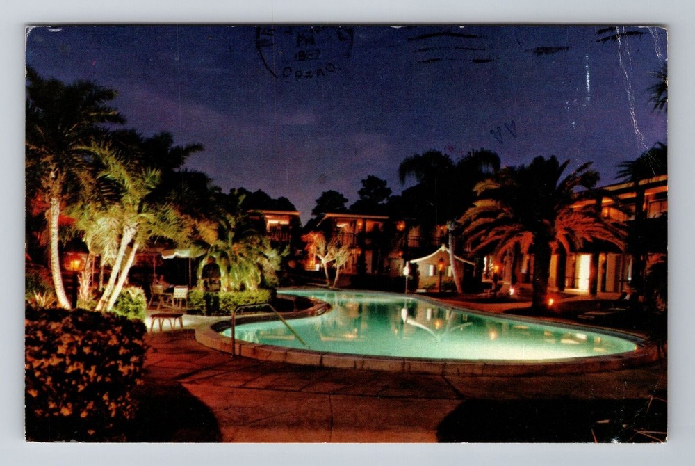 Tarpon Springs FL-Florida, Tahitian Motor Lodge, Vintage c1982 Souvenir Postcard