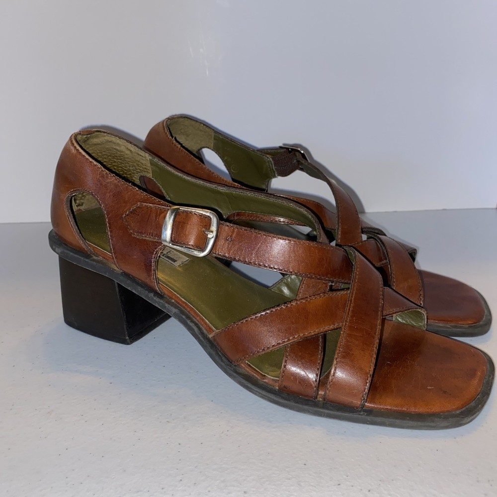 Vintage Nine and Co Brown Leather Strappy Sandals Women Size 8.5 Buckle Prentice