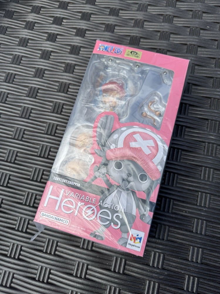 MEGAHOUSE Variable Action Heroes TONY CHOPPER One Piece BRAND NEW - Exc!