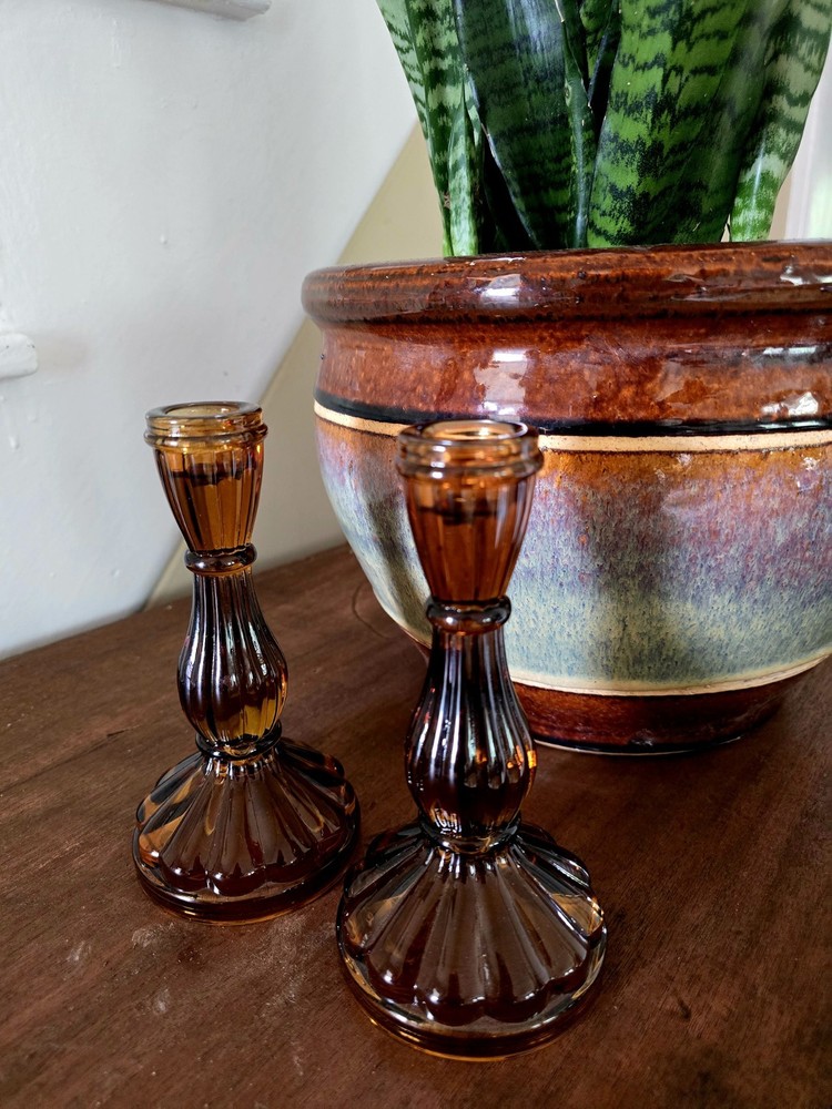 Pair of Amber Glass Decorative Candlestick Holders Glossy Taper Dinner Candle