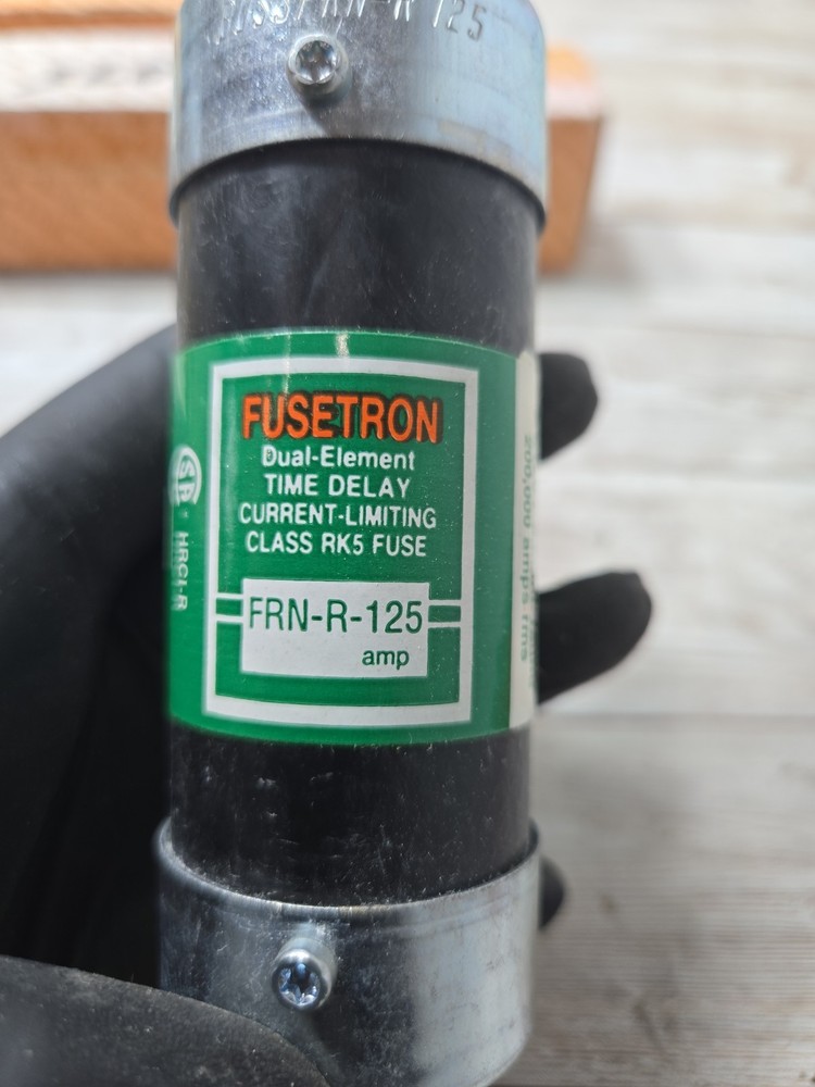 BUSSMAN FUSETRON FRN-R-125 125 Amp 250V Fuse. CLASS RK5