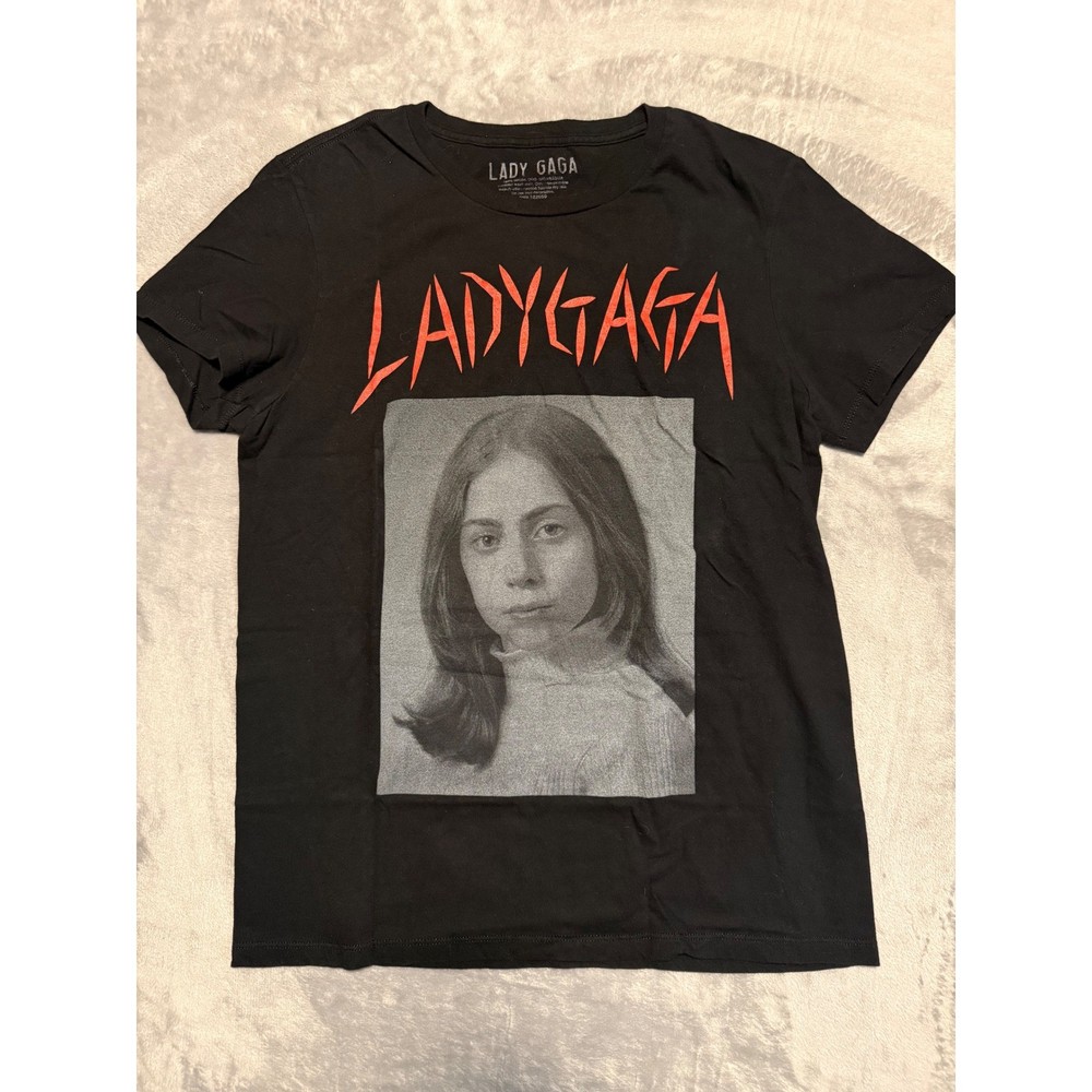 Lady Gaga Graphic T-Shirt Mens Medium Black Red Portrait Music Concert Tee