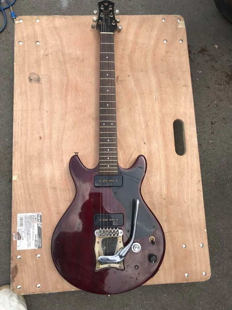YAMAHA SG-RR Standard Red Electric Guitar Tested Audio Output Used