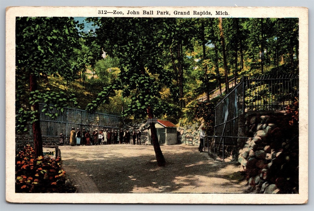 Zoo Views The John Ball Park Zoo Grand Rapids MI Postcard N24