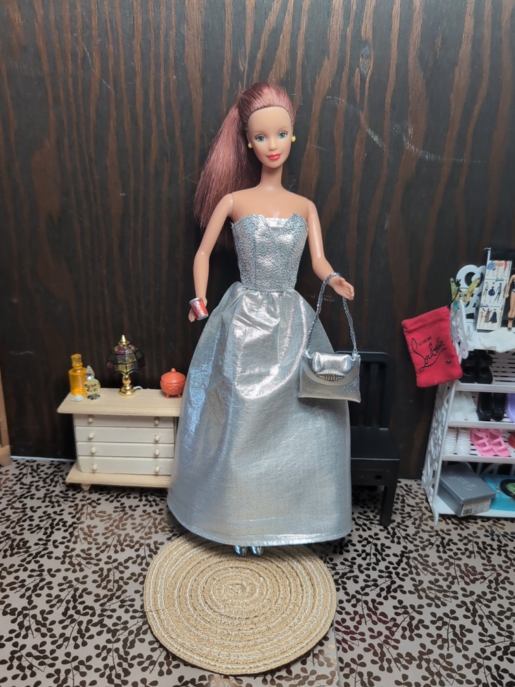 Vintage Outfit: Mattel Barbie Tagged Silver Lamé  Gown, Purse, Silver Pumps +
