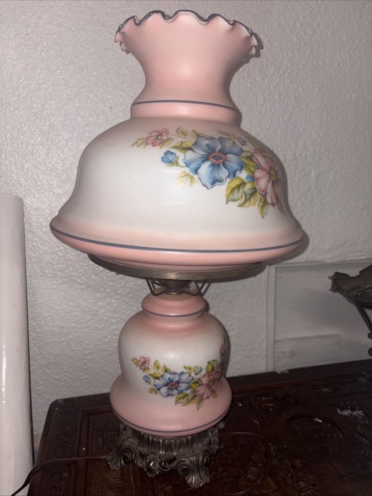 Vintage Pink Lamp