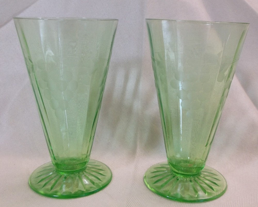 Set of 2 Vintage Green Depression Glass Footed Parfait Glasses w/ Grape Pattern