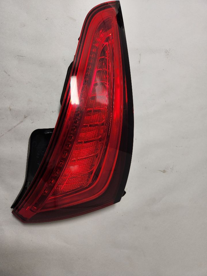 Used Left Tail Light Assembly fits: 2014 Audi Q5 gate mounted LED Left Grade A
