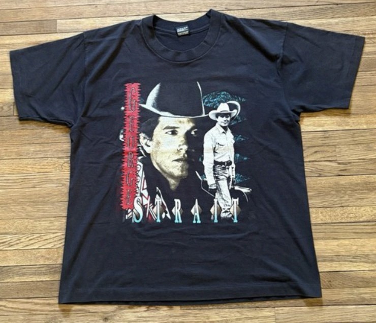 Vintage Single Stitch 1993 George Strait Concert T-Shirt Fruit of the Loom