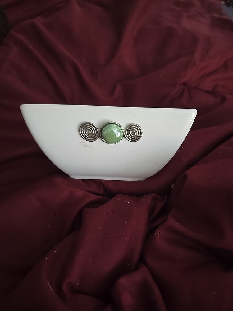 Green & Pretty Threshold Bowl – 6x6 DIY Decorative Ceramic Piece  