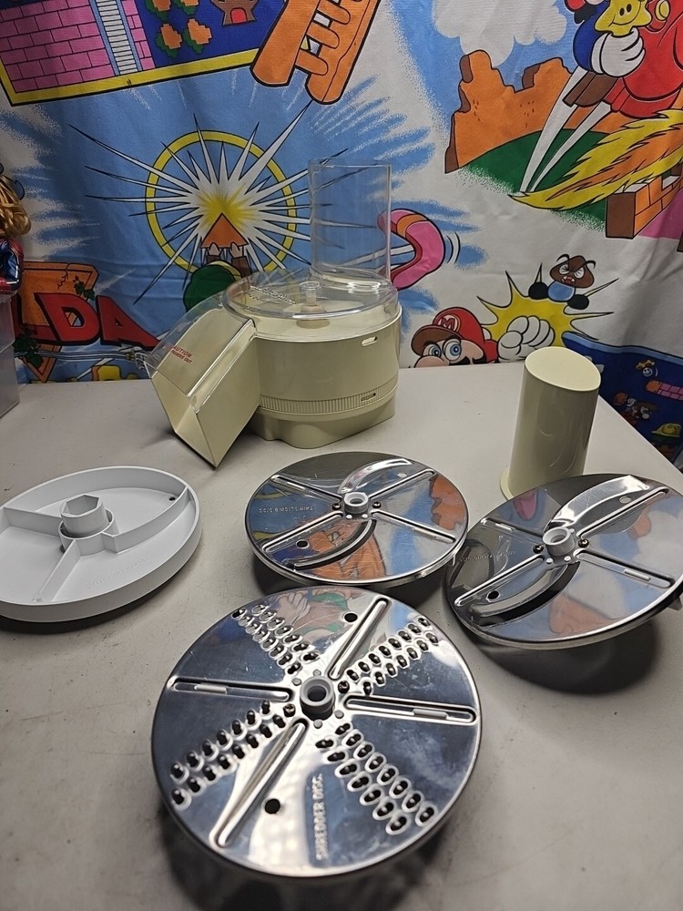 Oster Regency Kitchen Center Food Processor Salad Maker 4 Blades Pusher Slinger