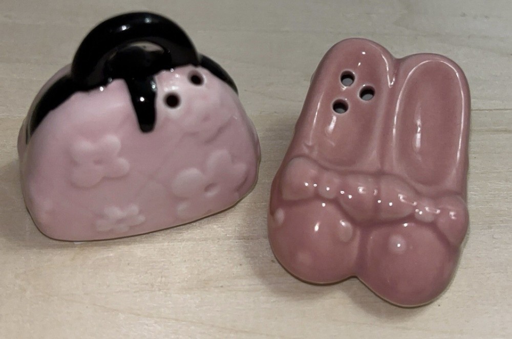 New Cracker Barrel Ladies Handbag/Purse and Shoes Mini Salt & Pepper Shakers