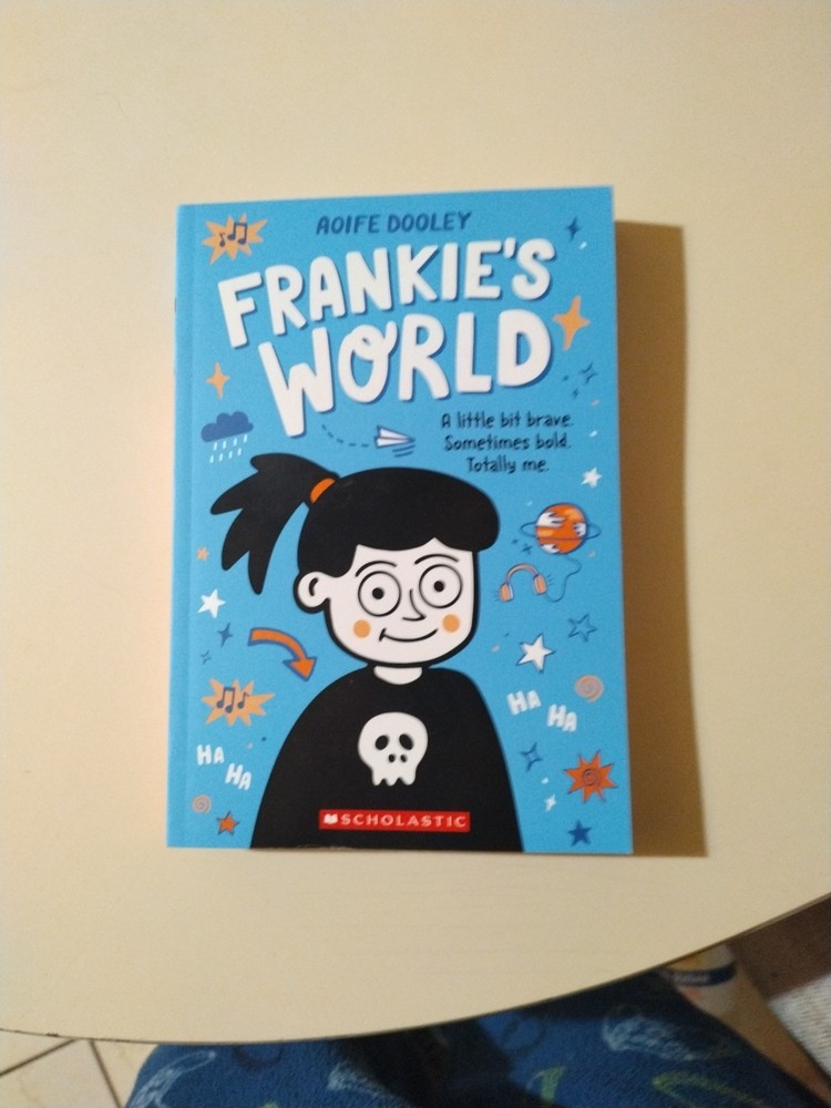 Frankie's World: a Graphic Novel by Aoife Dooley (2022, Trade Paperback)