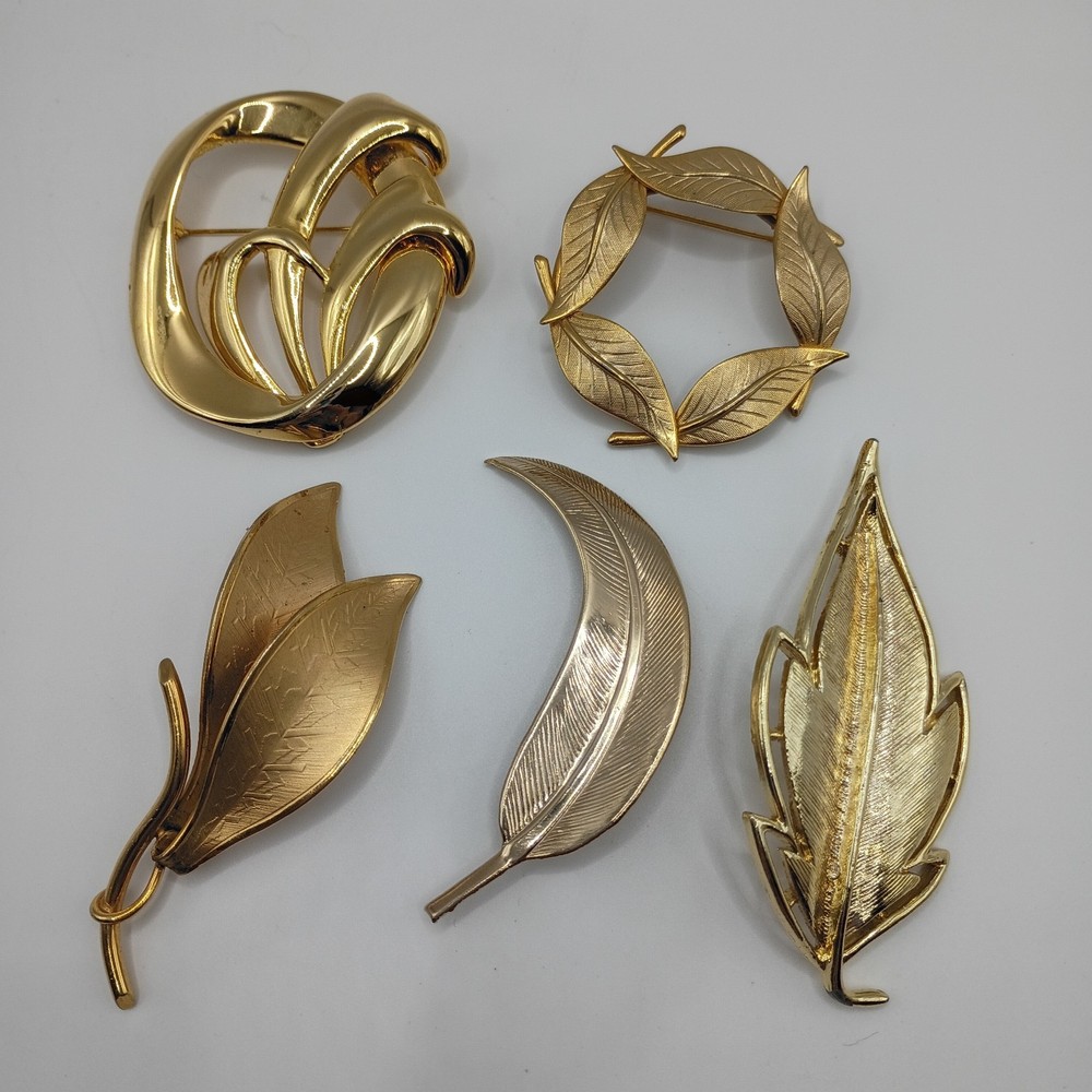 Vintage Gold Tone Leaf Brooch Lot of 5 Autumn Elegant Classic