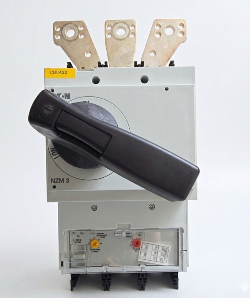 Eaton NZMN3-AE600-NA Circuit Breaker 600A Moeller NZM3 w/ Handle & Barriers